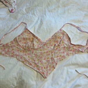 Cotton Candy LA floral top